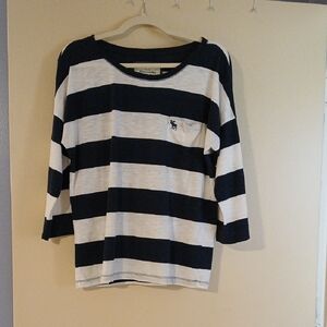 Abercrombie & Fitch Navy and White Striped 3/4 Sleeve Tee